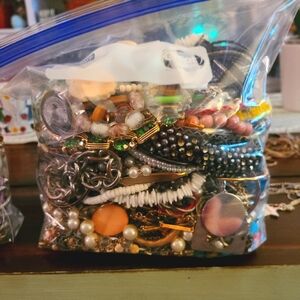 Mystery jewelry all wearable